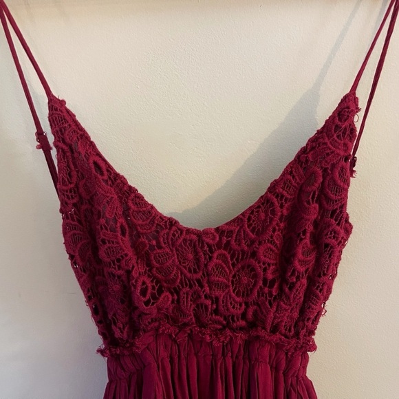 Windsor Burgundy Crochet Upper Maxi Dress with Spaghetti Straps Boho Fairy - Picture 4 of 7